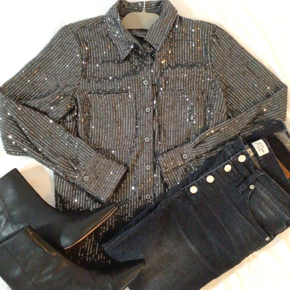 NWT Anthropologie Sequine Buttonup Shirt in Silver/Grey Sz S